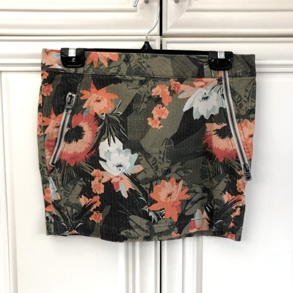 Bench women’s floral denim mini skirt